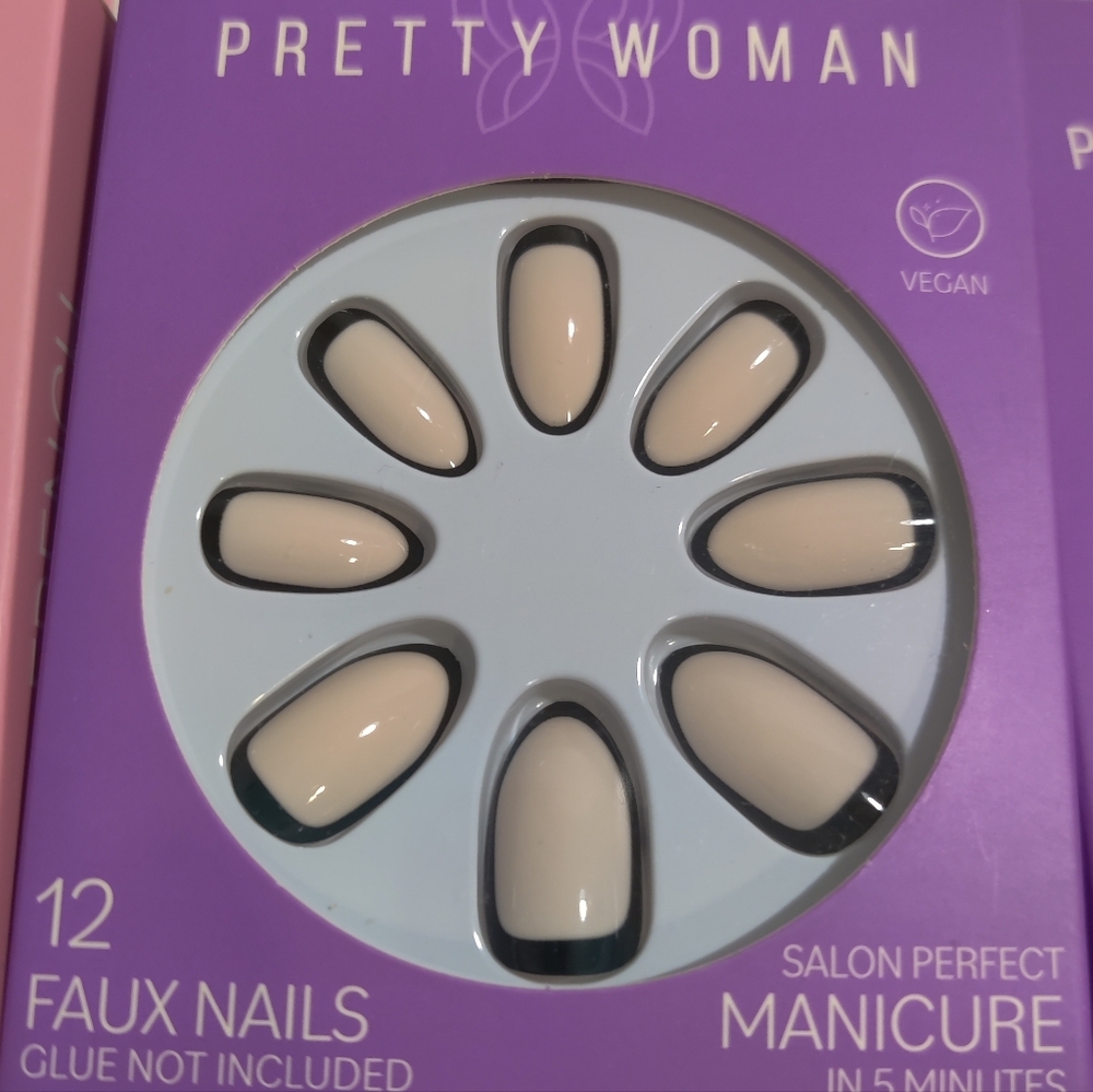 Faux Nails Lot of 5 French Tip & Floral Vegan New Pretty Woman Press On Almond - Picture 3 of 8